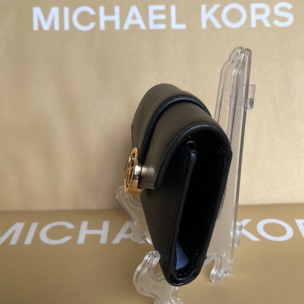 MICHAEL KORS CARMEN MEDIUM LOGO AND FAUX LEATHER WALLET BLACK - Picture 8 of 16